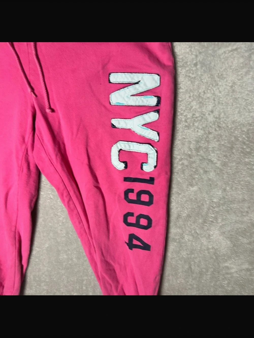 Women’s Pink NYC Graphic Capri Sweatpants